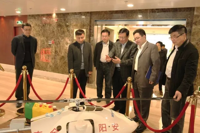 1458606754860420ZNU3.jpg 640.webp (10).jpg